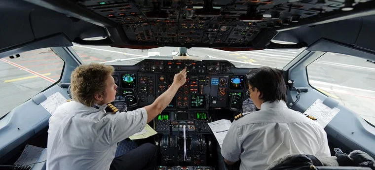How To Choose a Commercial Pilot Program in 2026