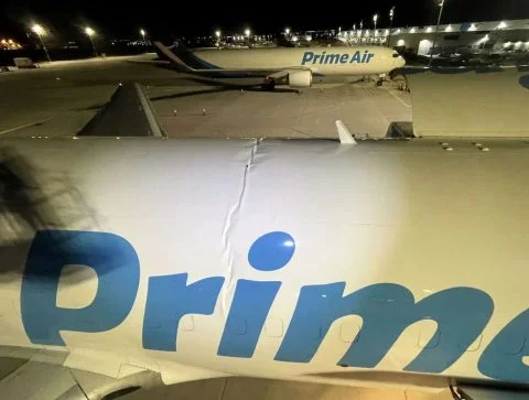 767 Freighter’s Hard Nose-Gear Landing Followed Conflicting Control Inputs